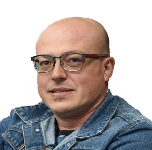 cjq6eClFcYc.jpg